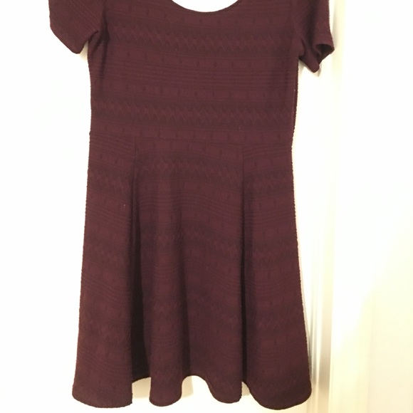 H&M Maroon Flare Dress - Picture 4 of 8